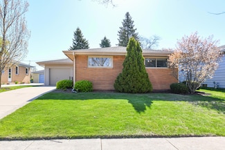 3405 1st Ave, Racine, WI 53402