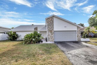 8530 NW 47th St, Lauderhill, FL 33351