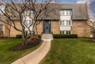 2021 Ammer Ridge Ct Unit 202, Glenview, IL 60025