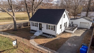 49 Worthy St, Springfield, MA 01104