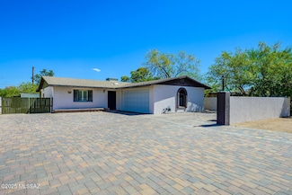 2607 E Adams St, Tucson, AZ 85716