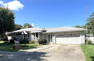 795 Sandusky St, Conneaut, OH 44030