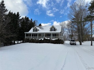 41 Walnut St, Richfield Springs, NY 13439