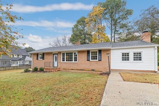 103 E 4th Ave, Lawrenceville, VA 23868