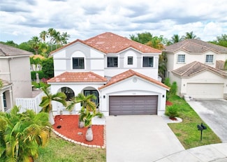 725 Tanglewood Cir, Weston, FL 33327