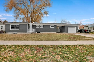 1942 Burton Ave, Burley, ID 83318