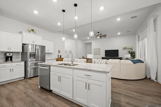 5412 Heron Landing Dr, Baton Rouge, LA 70816