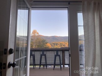 106 Joy Ridge Dr, Black Mountain, NC 28711