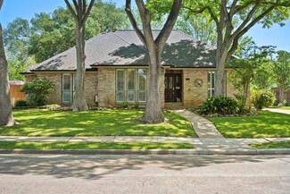 1610 Rock Fence Dr, Richmond, TX 77406