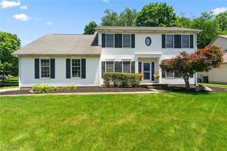7701 Huntington Dr, Youngstown, OH 44512