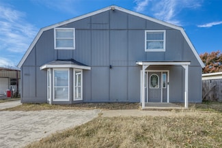 1921 Pelican Dr N, Azle, TX 76020