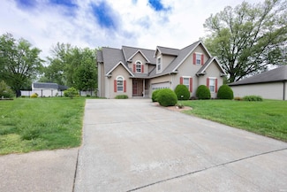10722 Willow Creek Rd, Newburgh, IN 47630