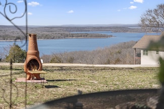 18 Liberty Ln, Kimberling City, MO 65686