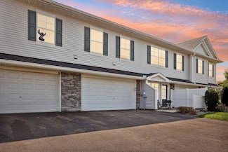 9949 5th Street Ln N, Lake Elmo, MN 55042