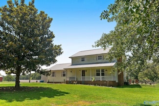 255 Yancey Dr, Gadsden, AL 35903