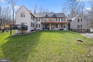 4 Heatherwood Dr, Malvern, PA 19355