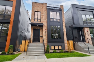 2049 W Race Ave, Chicago, IL 60612