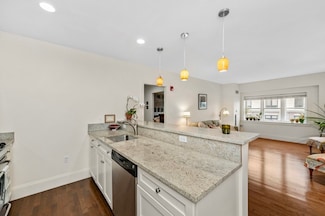 116 Rantoul St Unit 503, Beverly, MA 01915