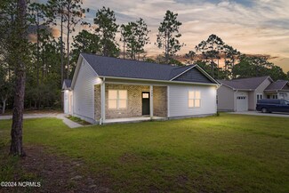 298 N Greensboro Rd, Boiling Spring Lakes, NC 28461