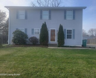 9236 Chenault Rd, Louisville, KY 40272