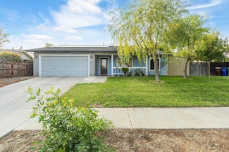 1021 Princeton Ave, Lindsay, CA 93247
