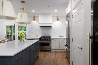 209 Victory Rd, Quincy, MA 02171