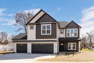 3419 S Shore Dr, Mishawaka, IN 46544