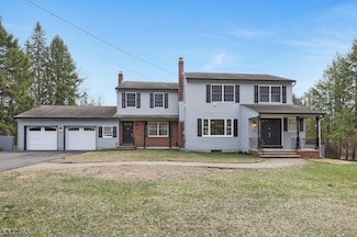11 Old Tappan Rd, Old Tappan, NJ 07675