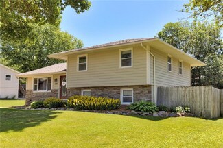 722 Ashwood Ave, Norwalk, IA 50211