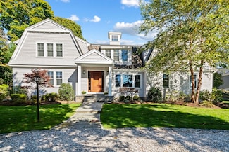 14 Cedar St, Duxbury, MA 02332