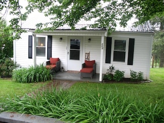 230 Hilltop Dr, Independence, VA 24348