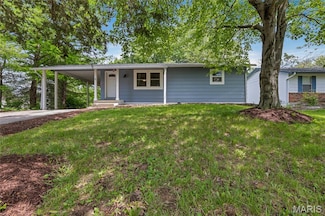 36 N Meadow Dr, O Fallon, MO 63366