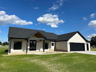 812 Pecan Grove Rd, Trumann, AR 72472