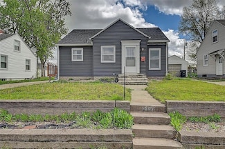 2727 B Ave NE, Cedar Rapids, IA 52402