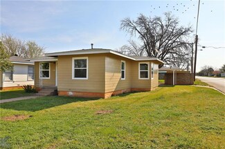1989 Woodard St, Abilene, TX 79605