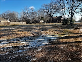 199 N D St, Centerton, AR 72719