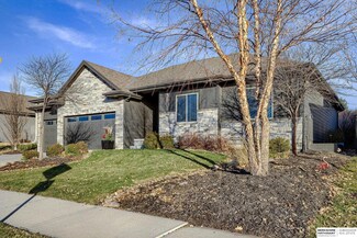 3807 N 189th St, Elkhorn, NE 68022