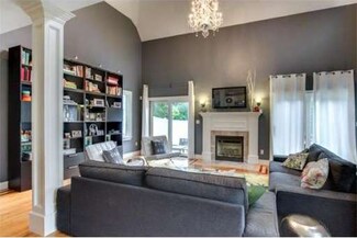 113 Watertown St, Watertown, MA 02472