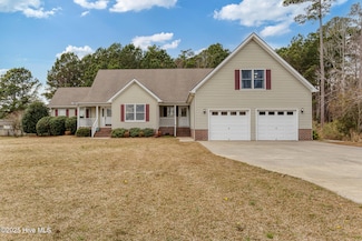 709 Small Dr, Elizabeth City, NC 27909