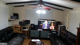 11216 Wilburn Dr, Fairfax, VA 22030