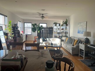 292 Main St Unit 3, Huntington, NY 11743