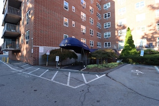 27 Northill St Unit 3A, Stamford, CT 06907