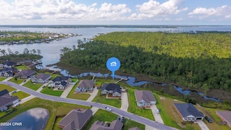 49 Fedora Dr, Southport, FL 32409