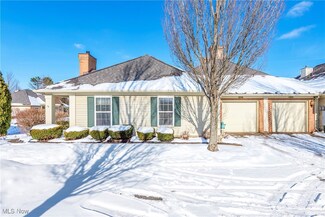 3226 Orchard Way, Westlake, OH 44145