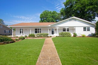 239 Southern Cir, Gulfport, MS 39507