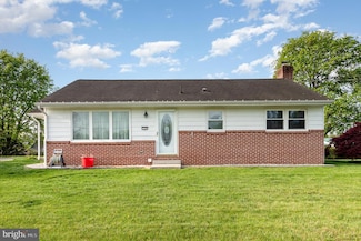 138 Brookwood Dr, Carlisle, PA 17013