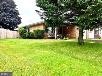 4 E Maple St, Tresckow, PA 18254
