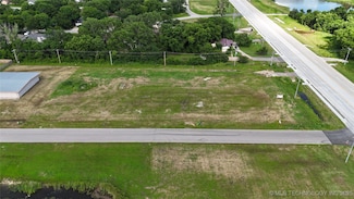 1 N Phillips St, Skiatook, OK 74070