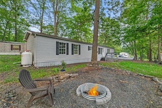 7810 Dougherty Dr, East Stroudsburg, PA 18302