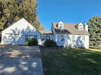 804 E Gudgell Ave, Independence, MO 64055